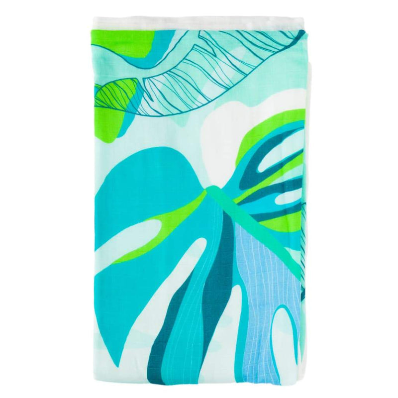 Backyard Oasis Throw Blanket